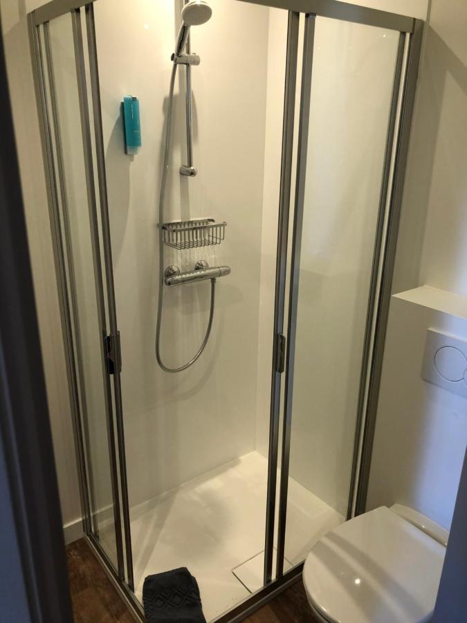 Asiris Hotel Brujas