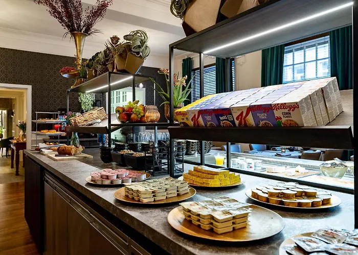 Hotel Asiris