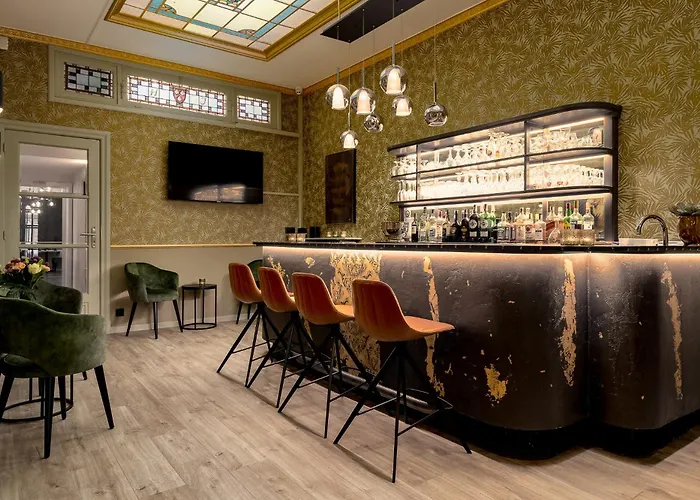 Hotel Asiris