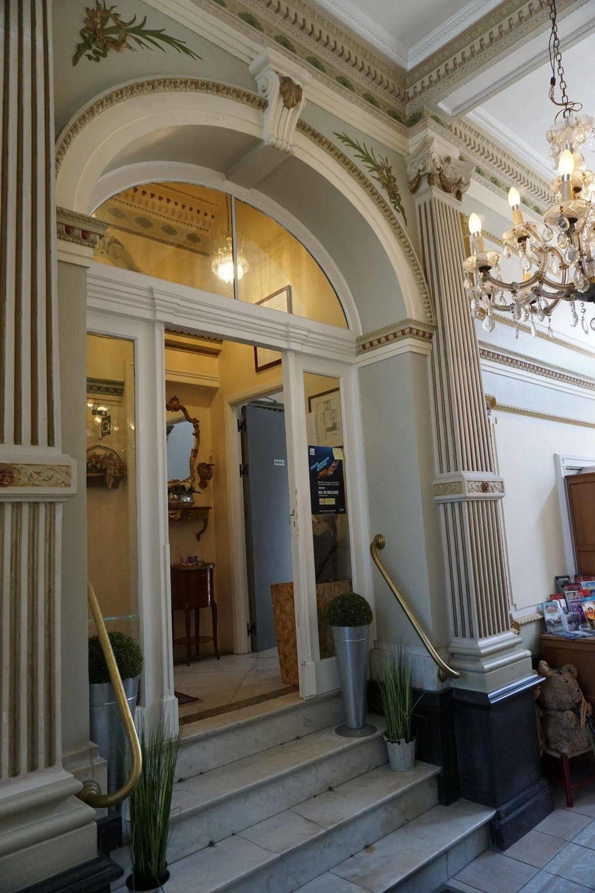 Asiris Hotel Brugge